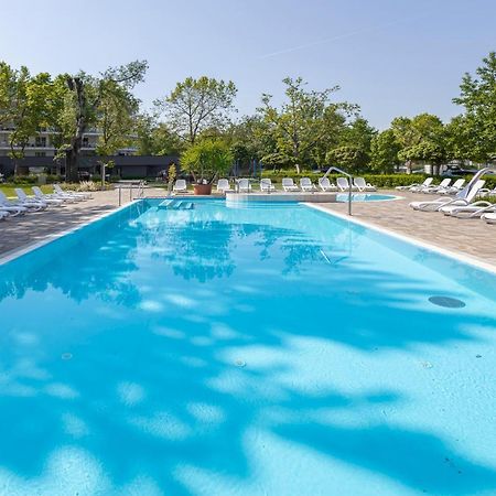 Admiral Pearl Apartman Siófok Kültér fotó